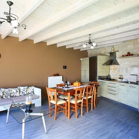 Design Nicol - Heated Pool - Summer Kitchen Вилла